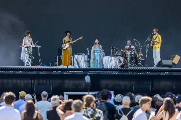 June 11, 2026, Porto, Portugal: Portuguese Singer Emmy Curl performs during the Primavera Sound Porto 2026 at Parque da Cidade. Porto Portugal  - ZUMAs197 20260611_aaa_s197_565 Copyright: xDiogoxBaptistax