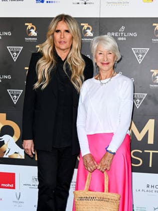 IPA85603692 - Taormina, 72nd Taormina Film Fest 2026 Day 3 Helen Mirren™s photocall In the photo: Helen Mirren, Tiziana Rocca, Bernardo Campo  Copyright: xManuelexMangiarottix xDxAvanzo Mangiarottix 85603692
