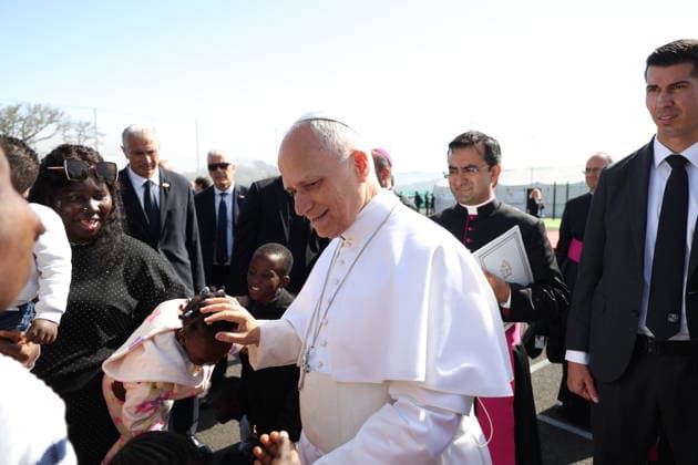 Pope Leo XIV meets with migrants at Las Raíces Center Santa Cruz de Tenerife Pope Leo XIV during a meeting with migrants at Las Raíces Center, June 12, 2026, in San Cristóbal de La Laguna, Santa Cruz de Tenerife, Canary Islands Spain Pope Leo XIV visits the Las Raíces Emergency Reception and Referral Center in order to learn first-hand about the reality of migration in the Canary Islands and to meet directly with the migrants who are welcomed there 12 JUNE 2026 PAPAL VISIT Alejandro J Rosa San Cristobal de La Laguna, Sant San Cristobal de La Laguna, Sant Espana  Copyright: xAlejandroxJ.xRosa ACFI EuropaxPrx 7591177