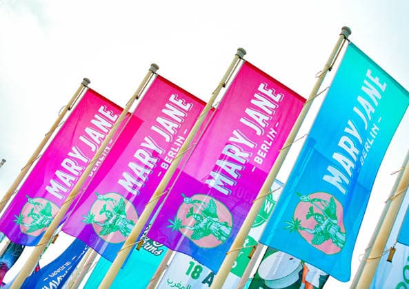 12.06.2026, xlakx, Entertainment, Mary Jane Berlin 2026 v.l. Cannabis-Messe Mary Jane Berlin. Die Veranstaltung präsentiert Aussteller aus den Bereichen Cannabis, Medizin, Lifestyle und Hanfprodukte. Berlin *** 12 06 2026, xlakx, Entertainment, Mary Jane Berlin 2026 v l Cannabis Fair Mary Jane Berlin The event presents exhibitors from the fields of cannabis, medicine, lifestyle and hemp products Berlin Daniel Lakomski