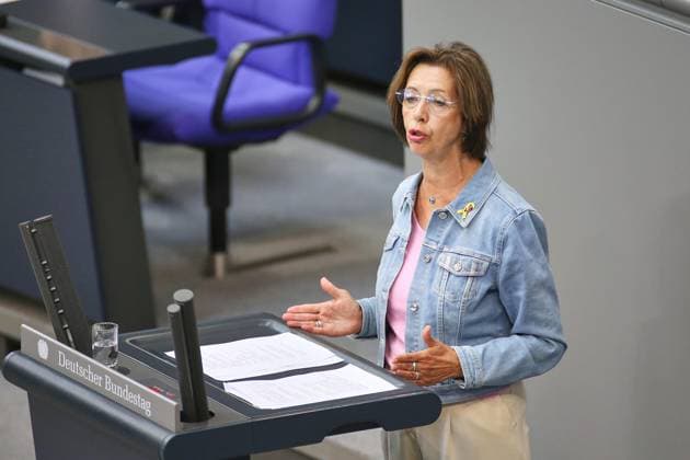 Berlin, Deutschland, 12.06.2026: Deutscher Bundestag: 84. Bundestagssitzung: Angelika Glöckner, SPD *** Berlin, Germany, 12 06 2026 German Bundestag 84 Bundestag session Angelika Glöckner, SPD Copyright: xdtsxNachrichtenagenturx dts_122810