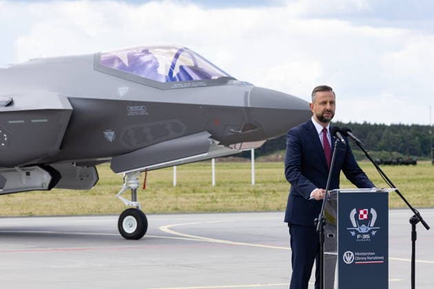 Lask 11.06.2026. The ceremony of official acceptance of F-35 aircraft into the Polish Armed Forces in 32nd Tactical Air Base Ceremonia oficjalnego przyjecia samolotow F-35 do Sil Zbrojnych w 32 Bazie Lotnictwa Taktycznego w Lasku. Persons Shown: WladysÅ‚aw Kosiniak-Kamysz F-35 Husarz Fot. Antoni Byszewski Arena Akcji NEWSPIX.PL --- newspix.pl POLAND OUT! 
