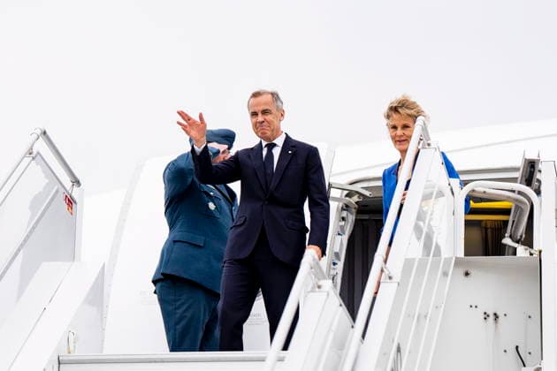 June 12, 2026, Paris, France: Prime Minister Mark Carney and Diana Fox Carney arrive in Paris, on Friday, June 12, 2026. Paris France  - ZUMAc35_ 20260612_zaf_c35_001 Copyright: xChristopherxKatsarovx