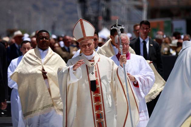 Holy Mass presided over by Pope Leo XIV in the port of Santa Cruz de Tenerife Pope Leo XIV presides at the celebration of the Mass in Santa Cruz de Tenerife, Canary Islands, Spain, on June 12, 2026 This historic open-air Eucharist, held on the esplanade of the port of the capital of Tenerife, brings together thousands of faithful from all the islands of the Western Province as part of the last great liturgical gathering of his apostolic journey through the Canary Islands, brings together thousands of faithful from all the islands of the Western Province as part of the last great liturgical gathering of his apostolic journey through the Canary Islands 12 JUNE 2026 PAPAL VISIT Germán L Maymo Santa Cruz de Tenerife, Canary Islands Ca Santa Cr  Copyright: xGermanxL.xMaymo ACFIx 7591988