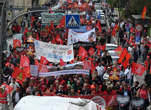 Rally of steel industry employees in Berlin BERLIN, GERMANY - JUNE 12: Steel industry employees take part in a rally in support of the steel sector in Berlin, Germany, on June 12, 2026. The rally, led by IG Metall, marched from the Brandenburg Gate to the Federal Ministry for Economic Affairs, calling for support for the German steel industry and urging not to abandon industry modernization programs. Volodymyr Sindieiev Anadolu Berlin Germany. Editorial use only. Please get in touch for any other usage.  Copyright: x2026xAnadoluxVolodymyrxSindieievx