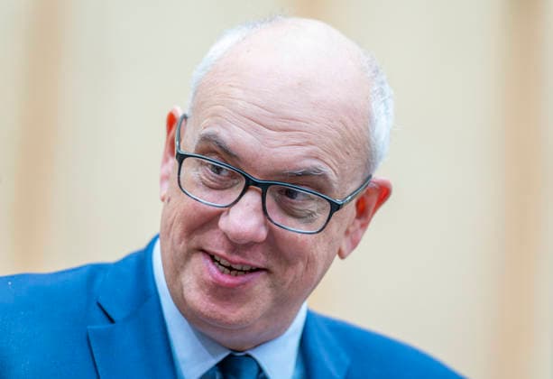 Andreas Bovenschulte - 1066. Sitzung des Bundesrat EUR, Deutschland, Berlin, 12.06.2026: Andreas Bovenschulte (SPD) 1066. Sitzung des Bundesrat. Neun Gesetzesbeschlüsse aus dem Bundestag und zahlreiche Initiativen aus den eigenen Reihen stehen auf der Tagesordnung. Den Schwerpunkt der Agenda bilden 24 Gesetzentwürfe der Bundesregierung, zu denen sich die Länder positionieren können *** Andreas Bovenschulte 1066 Meeting of the Bundesrat EUR, Germany, Berlin, 12 06 2026 Andreas Bovenschulte SPD 1066 Meeting of the Bundesrat Nine legislative resolutions from the Bundestag and numerous initiatives from the SPDs own ranks are on the agenda The agenda focuses on 24 bills proposed by the federal government, on which the federal states can pos