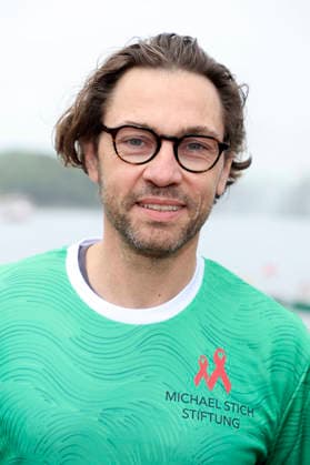 Leander Lichti beim 20. Drachenbootrennen 2026 der Michael Stich Stiftung auf der Alster. Hamburg, 12.06.2026 *** Leander Lichti at the 20 Dragon Boat Race 2026 of the Michael Stich Foundation on the Alster Hamburg, 12 06 2026 Foto:xgbrcix xFuturexImagex drachenboot_6606