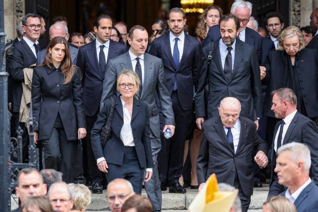 Esther Salat Baroux, Martin Rey Chirac, his mother Claude Chirac, Frédéric Salat Baroux, François Pinault and his wife Maryvonne Pinault, The funeral of B Chirac in the Sainte Clotilde Basilica in Paris 7th arrondissement on June 12, 2026 The former first lady of France died on June 5, 2026 at the age of 93 Jacovides Liewig Bestimage The funeral of B Chirac in the Sainte Clotilde Basilica in Paris 7th arrondissement on June 12, 2026 The former first lady of France died on June 5, 2026 at the age of 93 Paris France  Copyright: xJacovidesx xLiewigx xBestimagexJacovidesx xLiewigx xBestimagex