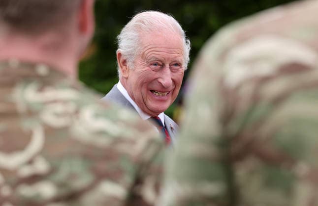 . 12 06 2026. Aldershot, United Kingdom. King Charles III during a visit to the Grenadier Guards at Lille Barracks in Aldershot, United Kingdom.  xPoolx xi-Imagesx IIM-26828-0001