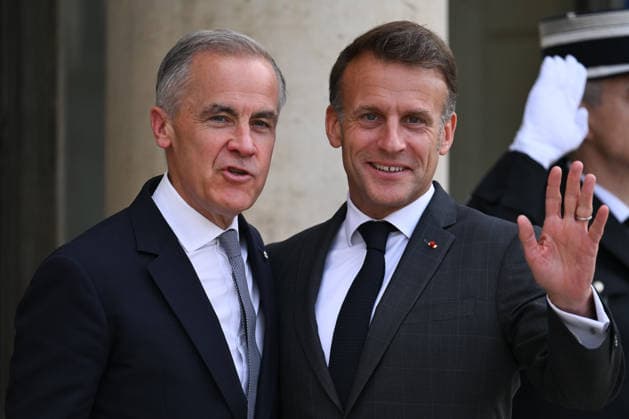 The President of the Republic, Emmanuel Macron, welcomed the Prime Minister of Canada, Mark Carney, to the Élysée Palace on 12 June 2026 - 12 06 2026 - France Ile-de-France (region) Paris -  JulienxMattiax xLexPictorium LePictorium_0335852