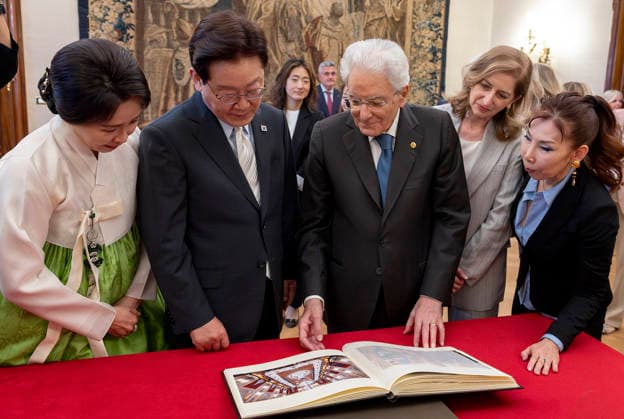 June 12, 2026, Rome, Rome, Italy: President Sergio Mattarella with the President of the Republic of Korea, Lee Jae Myung, at the farewell ceremony, Rome, 12 06 2026 Rome Italy  - ZUMAa289 20260612_zia_a289_153 Copyright: xPaoloxGiandottix xAgfx