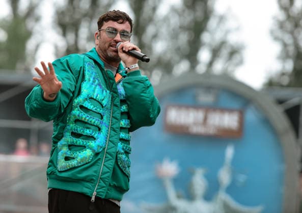 12.06.2026, xlakx, Entertainment, Mary Jane Berlin 2026 v.l. Der Rapper Marteria auf der Cannabis-Messe Mary Jane Berlin. Die Veranstaltung präsentiert Aussteller aus den Bereichen Cannabis, Medizin, Lifestyle und Hanfprodukte. Berlin *** 12 06 2026, xlakx, Entertainment, Mary Jane Berlin 2026 v l Rapper Marteria at the Mary Jane Berlin cannabis trade fair The event presents exhibitors from the cannabis, medicine, lifestyle and hemp product sectors Berlin Daniel Lakomski