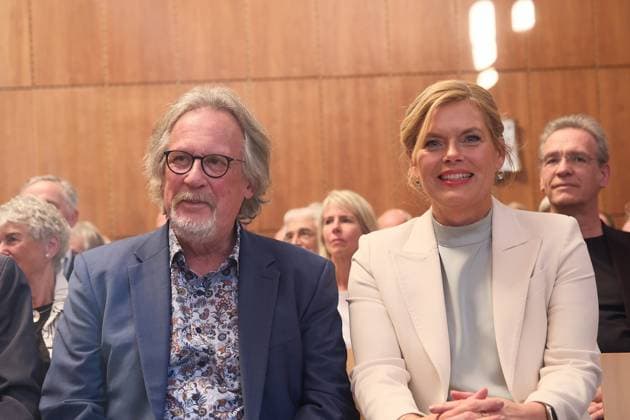 12.06.2026 xkhx Rathaus der Stadt Kassel Publizist Harald Martenstein erhält den Deutschen Sprachpreis 2026 für meisterhafte Kommentierung und zeitgemäßes, teils sarkastisches Deutsch Bild zeigt den Preisträger Harald Martenstein mit Julia Klöckner Präsidentin des Deutschen Bundestages *** 12 06 2026 xkhx Kassel City Hall Publicist Harald Martenstein receives the German Language Award 2026 for masterful commentary and contemporary, sometimes sarcastic German Picture shows award winner Harald Martenstein with Julia Klöckner President of the German Bundestag KH