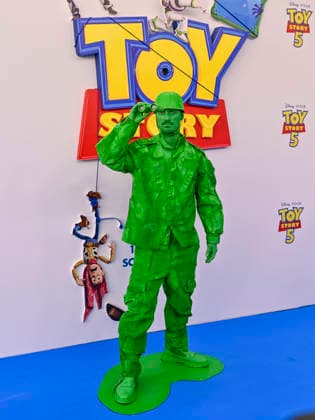 June 12, 2026, Madrid, Madrid, Spain: EDGAR Ã¢â‚¬oe SENCILLO CON S Ã¢â‚¬Â attends the photocall of Toy Story 5 at Cines Callao on June 12, 2026 in Madrid, Spain. Madrid Spain  - ZUMAc312 20260612_zsp_c312_133 Copyright: xOscarxManuelxSanchezx