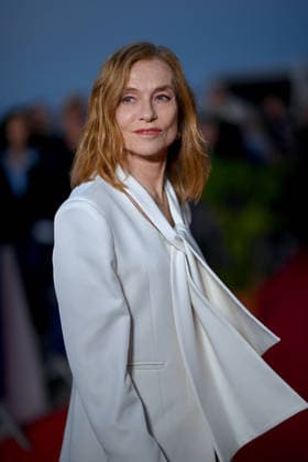 40th Cabourg Film Festival Day 3 FC Isabelle Huppert poses with her honorary Swann award on the red carpet during Day Three of the 40th Cabourg Film Festival on June 12, 2026 in Cabourg, France. Photo by Franck Castel ABACAPRESS.COM Cabourg  Copyright: xCastelxFranck ABACAx