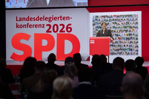 Sarah PHILIPP, Landesvorsitzende der NRWSPD, bei ihrer Rede Landesdeligiertenkonferenz der NRWSPD, SPD Nordrhein-Westfalen in Duesseldorf am 13.06.2026, *** Sarah PHILIPP, State Chairwoman of the NRWSPD, during her speech at the State Delegates Conference of the NRWSPD, SPD North Rhine-Westphalia in Duesseldorf on 13 06 2026,