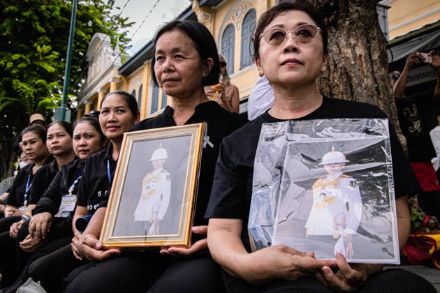 Thai king s eldest daughter Princess Bajrakitiyabha dies after prolonged illness BANGKOK, THAILAND - JUNE 13: Mourners react near the Grand Palace? to the passing of HRH Princess Bajrakitiyabha while holding a framed portrait of her on June 13, 2026 in Bangkok, Thailand. According to a statement released by the Thai Bureau of the Royal Household on 12 June 2026, HRH Princess Bajrakitiyabha died at King Chulalongkorn Memorial Hospital at the age of 47. Wissarut Weerasopon Anadolu Banghok Thailand. Editorial use only. Please get in touch for any other usage.  Copyright: x2026xAnadoluxWissarutxWeerasoponx