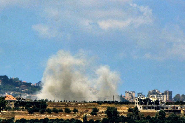 June 13, 2026, Shoukin, Shoukin, Lebanon: Smoke billows from Israeli air strike on the southern Lebanese village of Shoukin. The Lebanese army withdrew its troops from a base in the southern Lebanese village of Kfar Tebniet after Israeli troops advanced in an area nearby, a military official said. The army departure came as the Israeli military issued an evacuation warning for about 20 locations, including the southern city of Nabatieh and nearby villages. Shoukin Lebanon - ZUMAn313 20260613_zip_n313_002 Copyright: xMarwanxNaamanix