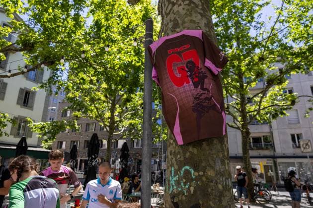 G7 J 2 GENEVA BARRICADEE PHOTOPQR LE DAUPHINE Tom PHAM VAN SUU 13 06 2026 In Geneva Switzerland , June 13, 2026 Two days before the start of the international G7 summit, the city of Geneva has barricaded itself in anticipation of possible outbursts at the NoG7 demonstration scheduled for Sunday June 14, No G7 activists prepare in a light-hearted atmosphere A No G7 activist village has been set up at the LUsine nightclub. The game is to shoot a soccer at disgraced figures Patrick Bruel, accused of sexual violence, Emmanuel Macron, Donald Trump, Charles III, etc. No G7 soccer shirts are sold Photo Tom Pham Van Suu Le Dauphiné Libéré Geneva, Switzerland, june 13th 2026 Two days before the start of the G7 international summit, the city of Gene  Copyright: xPHOTOPQR LExDAUPHINE MAXPPPxTomxPHAMxVANxSUUx 20260613JDL8120 20260613JDL8120