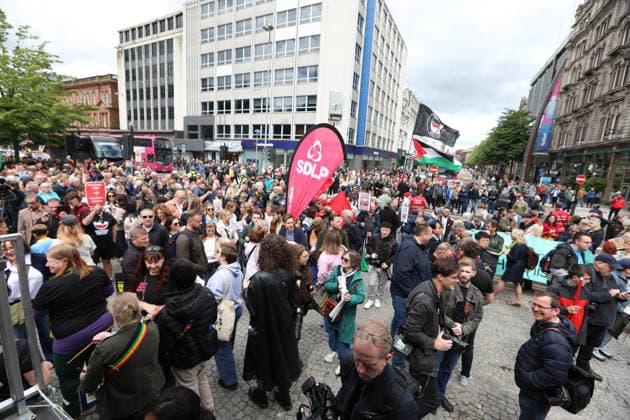 Anti-racism protest in Belfast BELFAST, NORTHERN IRELAND - JUNE 13: Thousands gather for anti-racism rally, after violence erupted across the city this week as the businesses and vehicles were targeted in Belfast, Northern Ireland on June 13, 2026. Conor McCaughley Anadolu Belfast Ireland. Editorial use only. Please get in touch for any other usage.  Copyright: x2026xAnadoluxConorxMcCaughleyx