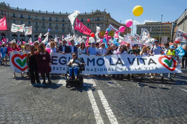 IPA85647703 - Rome: National Pro-Life Rally  Copyright: xSTEFANOxCAROFEIx xFOTOGRAMMAx xSTEFANOxCAROFEIx 85647703