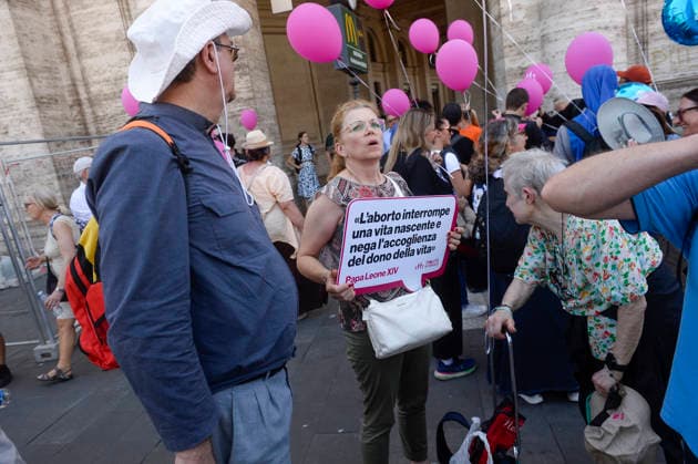 IPA85647651 - Rome: National Pro-Life Rally  Copyright: xSTEFANOxCAROFEIx xFOTOGRAMMAx xSTEFANOxCAROFEIx 85647651