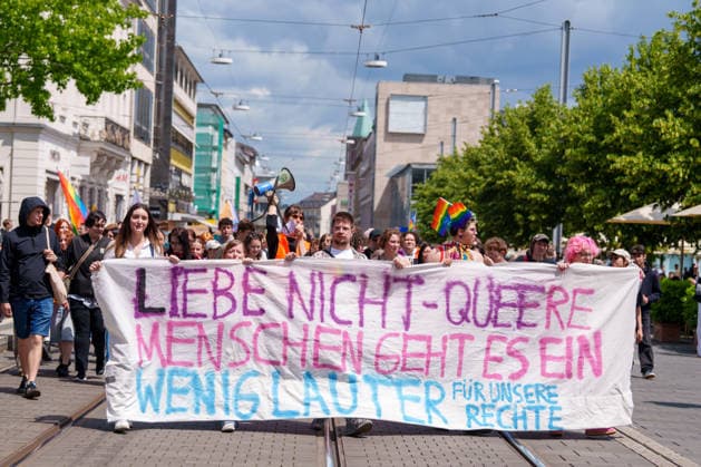 Pride March and Demonstration During CSD in Kassel Germany - Kassel, 13.06.2026 The front of the demonstration as participants take part in the Christopher Street Day (CSD) march in Kassel. Demonstrators marched from Königsplatz through the city centre before returning to Königsplatz, where rallies and speeches were held before and after the procession. Hundreds of people gathered to advocate for LGBTQ+ rights, equality and diversity. Local media reported attendance of around 1,500 participants, though official figures were not immediately available. Hesse