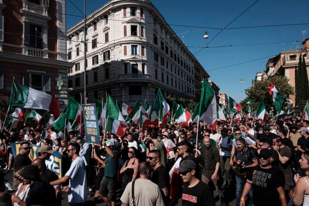Remigration Support Rally in Rome A demonstration in support of remigration takes place in Rome. The Remigrazione e Riconquista Committee organized a march backing a proposed citizens initiative law on remigration. The proposal is set to be submitted to the Italian Parliament for consideration. Rome, Italy. June 2026. Rome Italy Copyright: xAndreaxCalandrax
