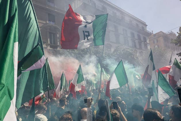 Anti-immigration demonstration in Rome ROME, ITALY, JUNE 13: Protesters wave tricolour Italian flags during an anti-immigration demonstration in Rome, Italy, on June 13, 2026. Thousands of people took part in a march organized by the far-right movement Remigration and Reconquest in support of a popular legislative proposal aimed, according to the organizers, at tackling irregular immigration and safeguarding national identity. Chants praising Benito Mussolini and anti-Muslim slogans were also heard during the demonstration. Riccardo De Luca Anadolu Rome Italy. Editorial use only. Please get in touch for any other usage.  Copyright: x2026xAnadoluxRiccardoxDexLucax