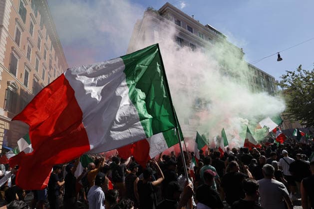 Anti-immigration demonstration in Rome ROME, ITALY, JUNE 13: Protesters wave tricolour Italian flags during an anti-immigration demonstration in Rome, Italy, on June 13, 2026. Thousands of people took part in a march organized by the far-right movement Remigration and Reconquest in support of a popular legislative proposal aimed, according to the organizers, at tackling irregular immigration and safeguarding national identity. Chants praising Benito Mussolini and anti-Muslim slogans were also heard during the demonstration. Riccardo De Luca Anadolu Rome Italy. Editorial use only. Please get in touch for any other usage.  Copyright: x2026xAnadoluxRiccardoxDexLucax