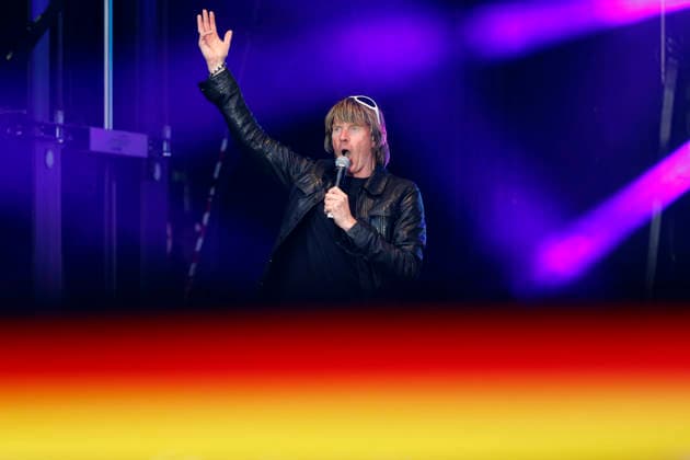 Party hit singer Mickie Krause here behind a fans Germany scarf performs at the Inselfieber festival in the outdoor area of the Rudolf Weber Arena in Oberhausen Oberhausen, 13 06 2026 NRW Germany Copyright: xChristophxHardtx