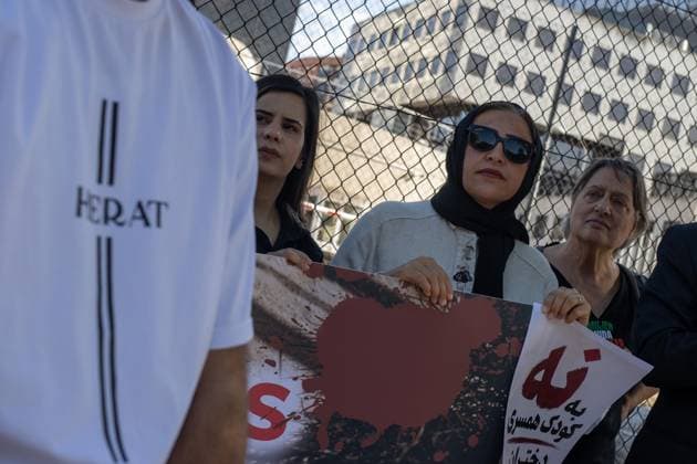 Afghan Protesters Rally Outside RTVE in Madrid Over Taliban Recognition Concerns MADRID, SPAIN JUNE 2026: Afghan residents in Spain gather outside the headquarters of Spain™s public broadcaster RTVE in Madrid, calling on Europe not to recognize the Taliban regime and urging greater media attention to the situation in Afghanistan. During the protest, demonstrators stage a symbolic performance highlighting reports of violence against women in Afghanistan, including recent crackdowns in Herat. Madrid MADRID Spain Copyright: x xC.xCarvajalx xJNAxPressx