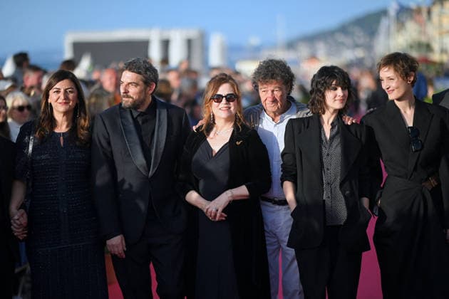 Closing Ceremony 40th Cabourg Film Festival FC Damien Bonnard, Agnès Jaoui, Robert Charlebois and Claire Chust attends the Closing Ceremony of the 40th Cabourg Film Festival on June 13, 2026 in Cabourg, France. Photo by Franck Castel ABACAPRESS.COM Cabourg France  Copyright: xCastelxFranck ABACAx