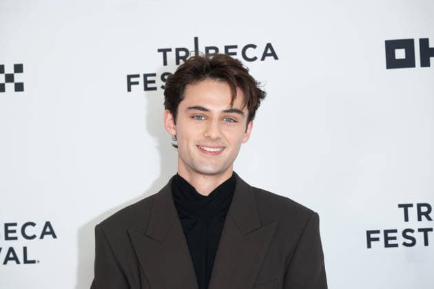 Young Washington World Premiere, 25th Tribeca Film Festival, New York, USA - 13 Jun 2026 William Franklyn-Miller attends Young Washington World Premiere during the 2026 Tribeca Film Festival at SVA Theatre on June 13, 2026 in New York City. New York United States Copyright: xRonxAdarx xSOPAxImagesx _radar_washington_06132026_00541