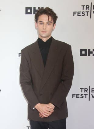 NEW YORK, NY - JUNE 13: William Franklyn-Miller at the Young Washington premiere during the 2026 Tribeca Festival at SVA Theater on June 13, 2026 in New York City. Copyright: xRWx