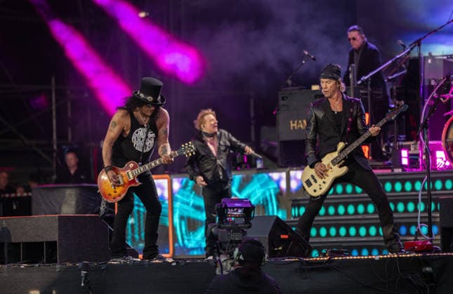 13 06 26 GUNS & ROSES AT DOWNLOAD FESTIVAL Donington Park. APEX STAGE, UK 13 06 26 GUNS & ROSES AT DOWNLOAD FESTIVAL Donington Park. APEX STAGE ,UK, Credit:Roger Alarcon Avalon United Kingdom, London  Copyright: xRogerxAlarconx xAvalonx 1109993726
