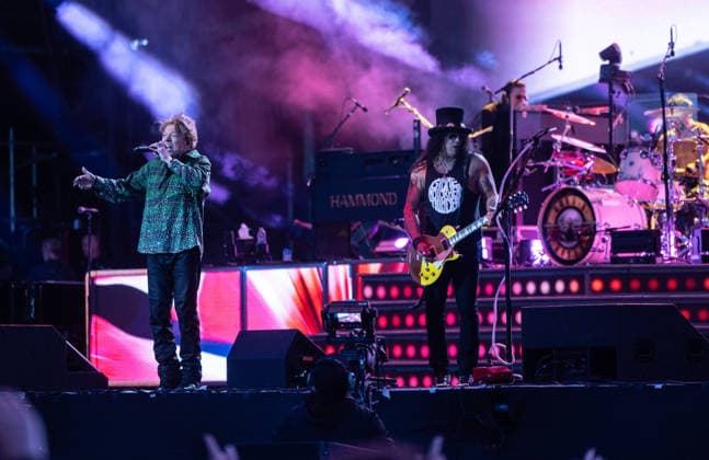 13 06 26 GUNS & ROSES AT DOWNLOAD FESTIVAL Donington Park. APEX STAGE, UK 13 06 26 GUNS & ROSES AT DOWNLOAD FESTIVAL Donington Park. APEX STAGE ,UK, Credit:Roger Alarcon Avalon United Kingdom, London  Copyright: xRogerxAlarconx xAvalonx 1109994119