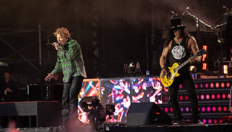13 06 26 GUNS & ROSES AT DOWNLOAD FESTIVAL Donington Park. APEX STAGE, UK 13 06 26 GUNS & ROSES AT DOWNLOAD FESTIVAL Donington Park. APEX STAGE ,UK, Credit:Roger Alarcon Avalon United Kingdom, London  Copyright: xRogerxAlarconx xAvalonx 1109994186