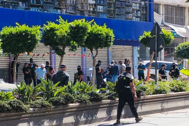 LEBANON, BEIRUT - JUNE 14, 2026: People gather near an apartment building south of Beirut damaged in an airstrike. Ankhar Kochneva TASS  93801014