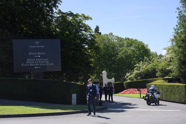 G7 Summit - Illustration - Evian Illustration of Evian les Bains ahead of the G7 summit, in Evian, France on June 14, 2026. Photo by Ammar Abd Rabbo ABACAPRESS.COM Evian France  Copyright: xAbdxRabboxAmmar ABACAx