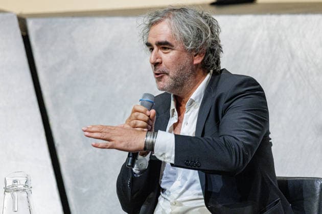 14.06.2026. Düsseldorf. In der zwölften Ausgabe der Gesprächsreihe Â»Positionen und PerspektivenÂ« ist Deniz Yücel, Journalist, Publizist, Sprecher des PEN Berlin und ehemaliger Präsident des PEN-Zentrums Deutschland, zu Gast im Düsseldorfer Schauspielhaus. Düsseldorf Schauspielhaus Kleines Haus Nordrhein-Westfalen Deutschland *** 14 06 2026 Düsseldorf In the twelfth edition of the discussion series Positions and Perspectives , Deniz Yücel, journalist, publicist, spokesman for PEN Berlin and former president of the PEN Center Germany, will be a guest at the Düsseldorfer Schauspielhaus Düsseldorf Schauspielhaus Kleines Haus Nordrhein Westfalen Germany