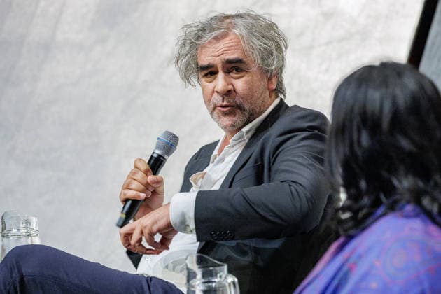 14.06.2026. Düsseldorf. In der zwölften Ausgabe der Gesprächsreihe Â»Positionen und PerspektivenÂ« ist Deniz Yücel, Journalist, Publizist, Sprecher des PEN Berlin und ehemaliger Präsident des PEN-Zentrums Deutschland, zu Gast im Düsseldorfer Schauspielhaus. Düsseldorf Schauspielhaus Kleines Haus Nordrhein-Westfalen Deutschland *** 14 06 2026 Düsseldorf In the twelfth edition of the discussion series Positions and Perspectives , Deniz Yücel, journalist, publicist, spokesman for PEN Berlin and former president of the PEN Center Germany, will be a guest at the Düsseldorfer Schauspielhaus Düsseldorf Schauspielhaus Kleines Haus Nordrhein Westfalen Germany