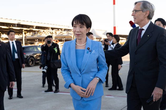 June 14, 2026, Fiumicino, Italy: Japanese Prime Minister Sanae Takaichi arrived at Rome s Leonardo da Vinci International Airport today and will meet with Italian Prime Minister Giorgia Meloni tomorrow ahead of the G7 summit, Fiumicino, 14 June 2026. ANSA TELENEWS Fiumicino Italy  - ZUMAa110 20260614_zaf_a110_014 Copyright: xTelenewsx