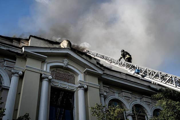 Aftermath of a Russian drone attack in Kharkiv KHARKIV, UKRAINE - JUNE 14: Smoke rises from the House of Culture after a Russian drone attack in Kharkiv, Ukraine, on June 14, 2026. Vincenzo Circosta Anadolu Kharkiv Ukraine. Editorial use only. Please get in touch for any other usage.  Copyright: x2026xAnadoluxVincenzoxCircostax