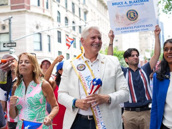 New York, NY June 14: Nassau County Executive Bruce Blakeman, the Republican nominee for governor of New York, participates in the National Puerto Rican Day Parade along Fifth Avenue in Manhattan on June 14, 2026. Credit: Xavier Diaz . USA  - ZUMAa123 20260614_zaa_a123_006 Copyright: xAdMediax