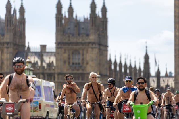 June 14, 2026, London, England, United Kingdom: Naked cyclists ride through Westminster during the annual World Naked Bike Ride, demanding greater respect for cyclists and protesting air pollution. London United Kingdom - ZUMAs262 20260614_zip_s262_043 Copyright: xTayfunxSalcix