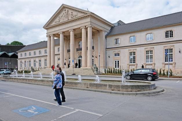 Eröffnung Kurhaus. Aachen, 14.06.2026: Eröffnung - Tag der offenen Tür Kurhaus Aachen. Das instandgesetzte und umgebaute Gebäude wurde der breiten Aachener Öffentlichkeit vorgestellt. Aachen Monheimsallee NRW Deutschland *** Opening Kurhaus Aachen, 14 06 2026 Opening Open Day Kurhaus Aachen The renovated and converted building was presented to the general public in Aachen Monheimsallee NRW Germany