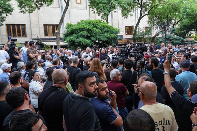 June 14, 2026, Yerevan, Armenia: Crowd of protestors gather outside the Central Election Commission during the rally. Armenia™s Central Election Commission (CEC) has certified the results of the June 7 parliamentary elections, confirming that Prime Minister Nikol Pashinyan™s Civil Contract party secured 49.74% of the vote, enough to form a government independently without coalition partners. The Prosperous Armenia party, led by billionaire Gagik Tsarukyan, narrowly failed to clear the 4% parliamentary threshold and called on its supporters to gather outside the CEC building in protest. Opposition, rejecting the outcome as illegitimate, addressed crowds demanding a rerun of the vote. Yerevan Armenia - ZUMAs197 20260614_aaa_s197_241 Copyright: xYanxKhachkox