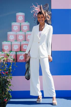 Prix de Diane Longines a lHippodrome de Chantilly Clemence Botino Miss France 2020 457315 2026 06 14  Copyright: xSebastienxFremontx xStarfacex STAR_457315_082