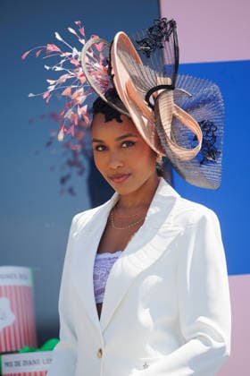 Prix de Diane Longines a lHippodrome de Chantilly Clemence Botino Miss France 2020 457315 2026 06 14  Copyright: xSebastienxFremontx xStarfacex STAR_457315_084